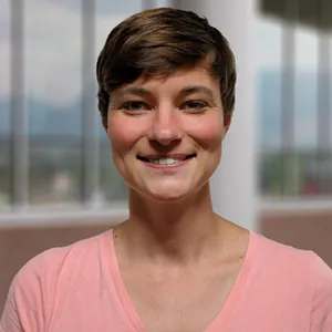 Rebecca Abbott headshot